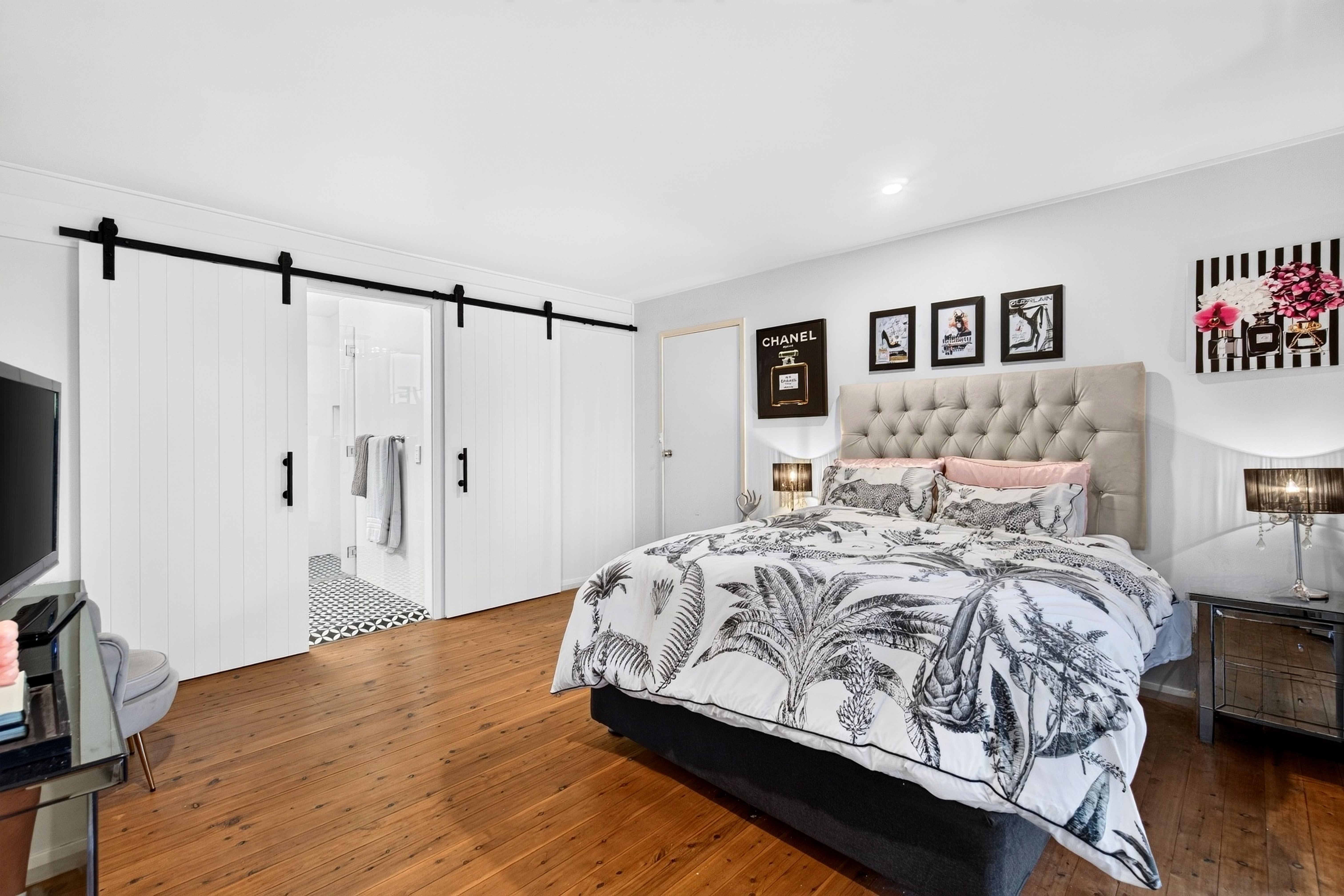 Elanora Heights master bedroom