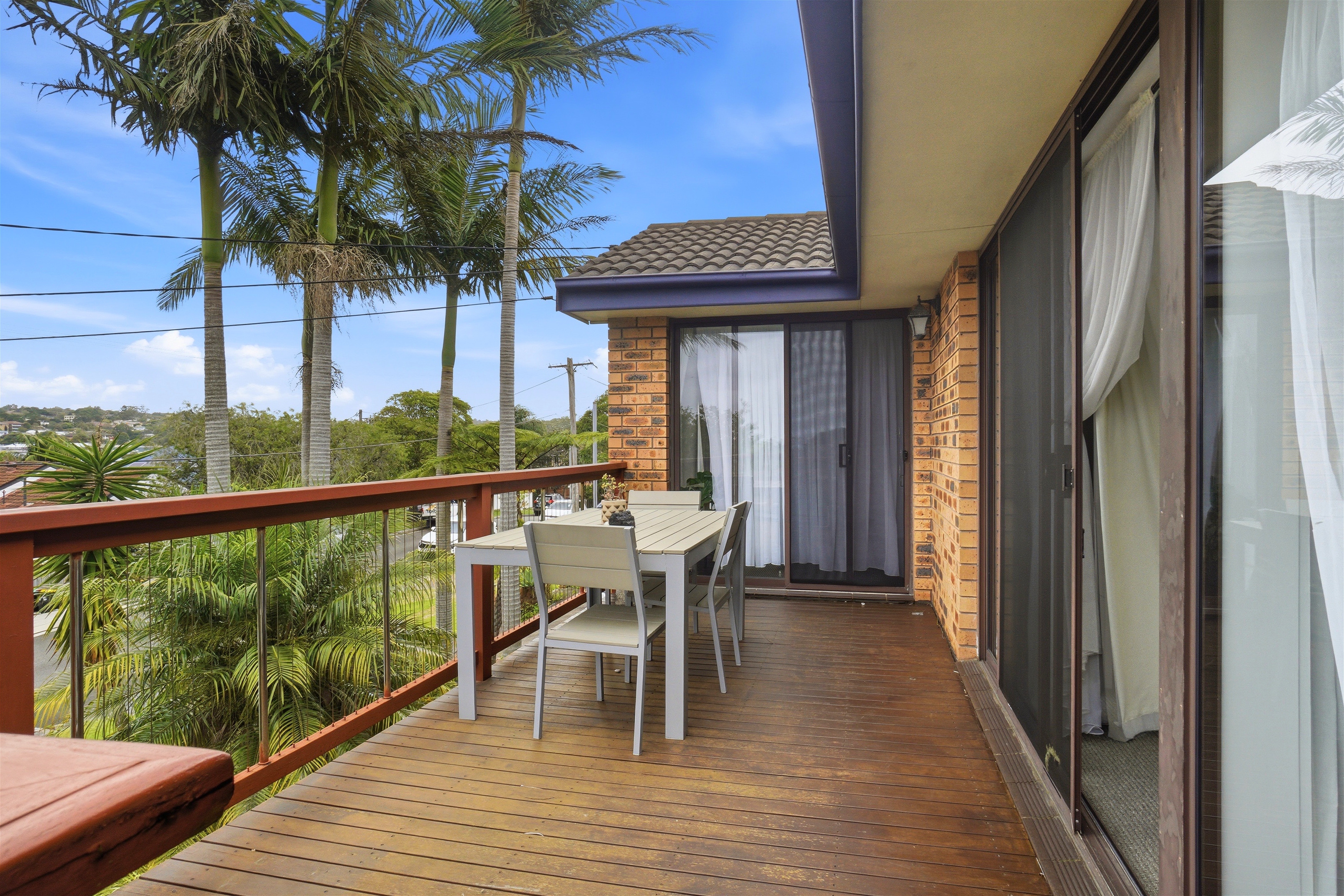 Manly Vale living to deck